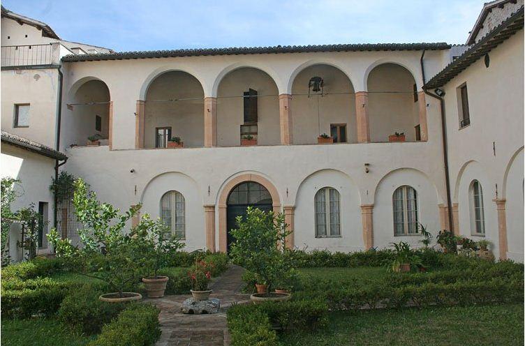 לינה וארוחת בוקר ספולטו Casa Religiosa Di Ospitalita San Ponziano מראה חיצוני תמונה